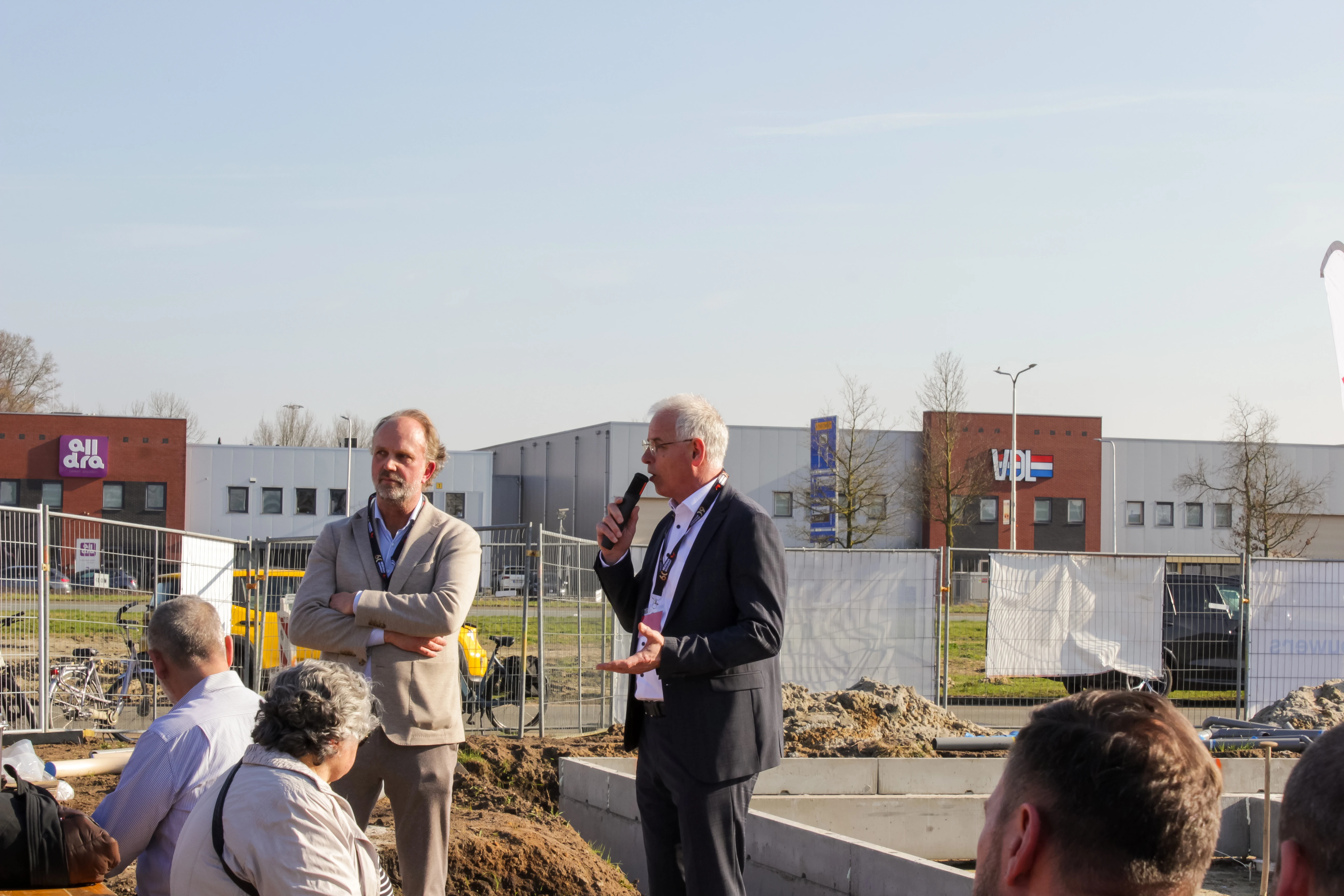 Van weiland naar woonwijk: start bouw van 18 woningen in Briljant Wonen in Almelo